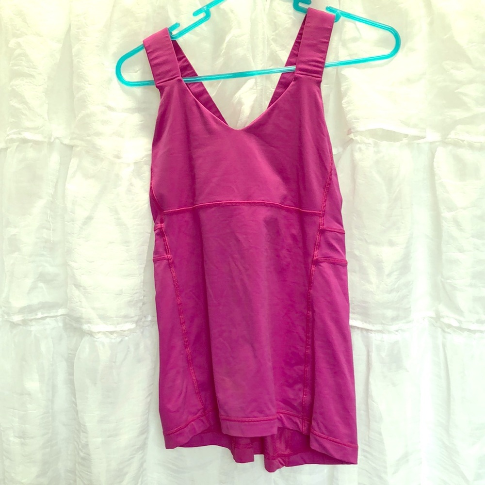 Lululemon magenta top